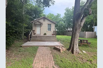 317 3rd Street, San Leon, TX 77539 - Photo 1
