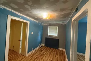 317 3rd St, San Leon, TX 77539 - Photo 4