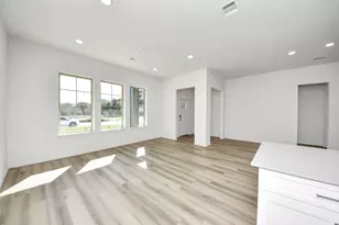 363 Legacy Point, Sealy, TX 77474 - Photo 4