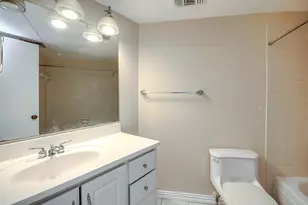 10811 Richmond Ave, Houston, TX 77042 - Photo 12