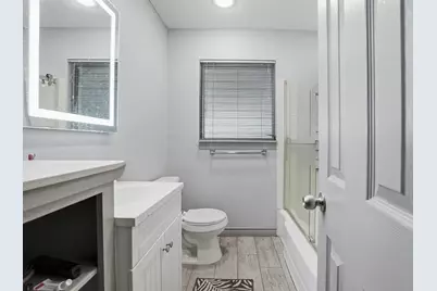 6023 Pineshade Lane, Houston, TX 77008 - Photo 8