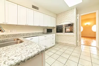 5822 W Bellfort Street, Houston, TX 77035 - Photo 14