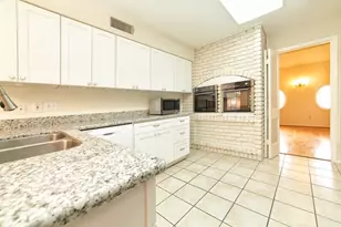 5822 W Bellfort St, Houston, TX 77035 - Photo 14