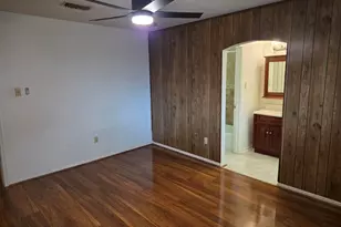 2121 Redwood St, Kemah, TX 77565 - Photo 18