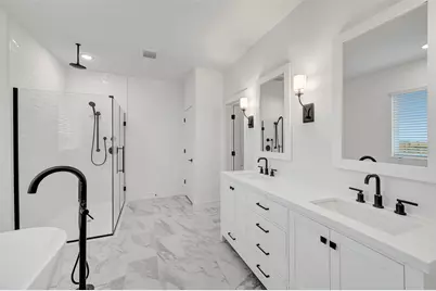 12110 Upper Meadows Avenue, Mont Belvieu, TX 77535 - Photo 14