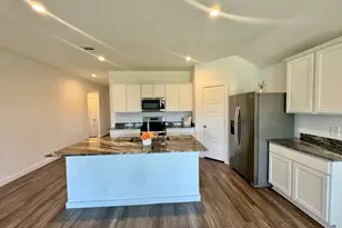 1102 Rayburn Dr, Rosharon, TX 77583 - Photo 6