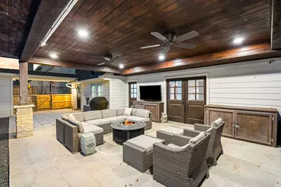 14527 Chadbourne Drive, Houston, TX 77079 - Photo 32