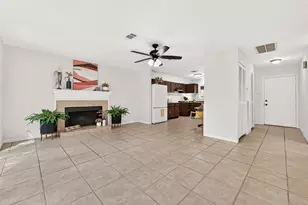 1 Laurel Oak Pl E, The Woodlands, TX 77380 - Photo 8