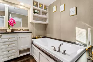 211 Woodstock, Livingston, TX 77351 - Photo 8