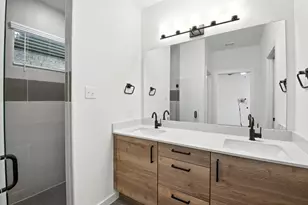 1805 N Peach Creek Dr, Dayton, TX 77535 - Photo 18