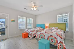 3827 Neptune, Galveston, TX 77554 - Photo 32