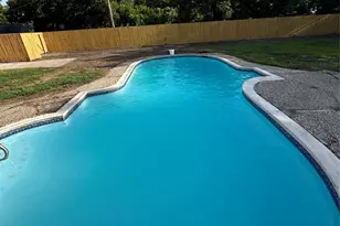 909 S Downing Rd, Angleton, TX 77515 - Photo 6