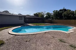 909 S Downing Rd, Angleton, TX 77515 - Photo 8