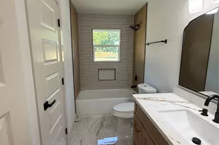 909 S Downing Rd, Angleton, TX 77515 - Photo 30