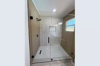 909 S Downing Road, Angleton, TX 77515 - Photo 16