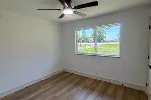 909 S Downing Rd, Angleton, TX 77515 - Photo 28