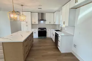909 S Downing Rd, Angleton, TX 77515 - Photo 12