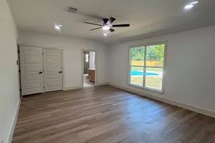 909 S Downing Rd, Angleton, TX 77515 - Photo 20