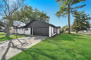 9703 Philmont Dr, Houston, TX 77080 - Photo 2