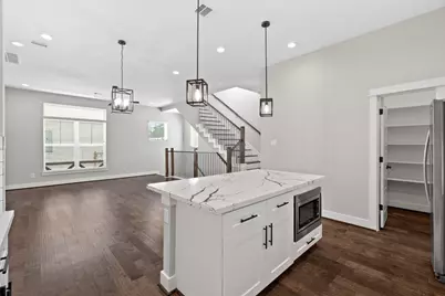 904 Martin Street #D, Houston, TX 77018 - Photo 8