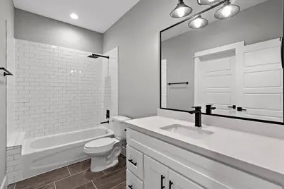 904 Martin Street #D, Houston, TX 77018 - Photo 12