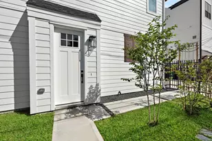 904 Martin St, Houston, TX 77018 - Photo 2