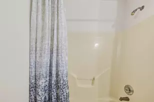 9927 Glenkirk Dr, Houston, TX 77089 - Photo 16