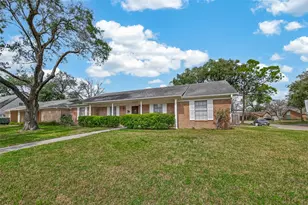 9502 Skyline Dr, Houston, TX 77063 - Photo 4