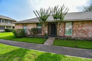 12469 Sharpview Dr, Houston, TX 77072 - Photo 1