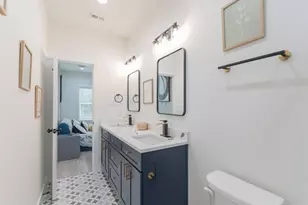 890 Lucky St, Houston, TX 77088 - Photo 32
