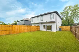 890 Lucky St, Houston, TX 77088 - Photo 46