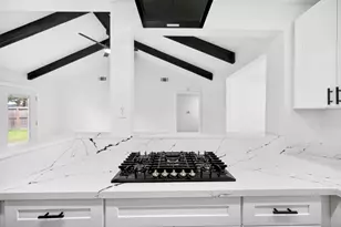 12707 Cooperstown Dr, Houston, TX 77089 - Photo 2