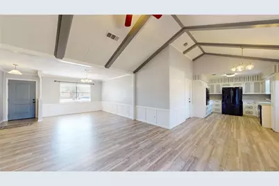 5005 Cedar Creek Drive, Dickinson, TX 77539 - Photo 8