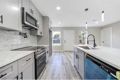 10413 Muscatine Street, Houston, TX 77029 - Photo 12