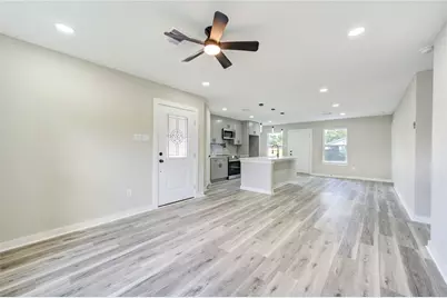 10413 Muscatine Street, Houston, TX 77029 - Photo 6