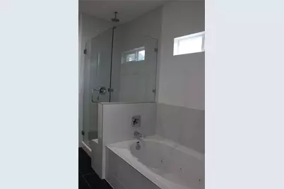 304 Carlos Leal Drive, Dayton, TX 77535 - Photo 6