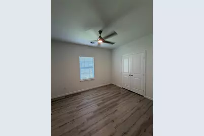 304 Carlos Leal Drive, Dayton, TX 77535 - Photo 8