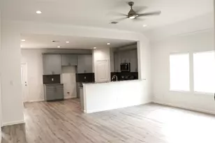 304 Carlos Leal Dr, Dayton, TX 77535 - Photo 2