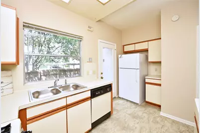 2930 Grants Lake Boulevard #2704, Sugar Land, TX 77479 - Photo 12