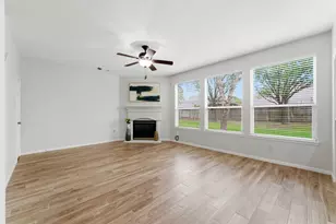 13522 Summer Villa Ln, Houston, TX 77044 - Photo 10