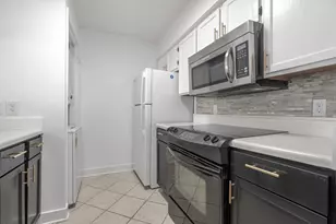 2277 S Kirkwood Rd, Houston, TX 77077 - Photo 2
