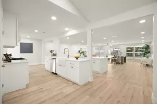 6034 Willowbend Blvd, Houston, TX 77096 - Photo 2
