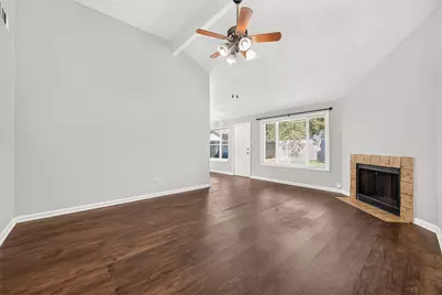 10038 Green Valley Lane, Houston, TX 77064 - Photo 6