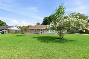 120 Caldwell St, Baytown, TX 77520 - Photo 1