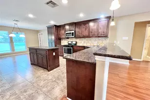 7017 Caldwell Rd, Hitchcock, TX 77563 - Photo 1