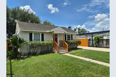 806 Gale Street, Houston, TX 77009 - Photo 1