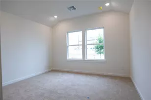 8319 Amber Summit Ln, Angleton, TX 77515 - Photo 4