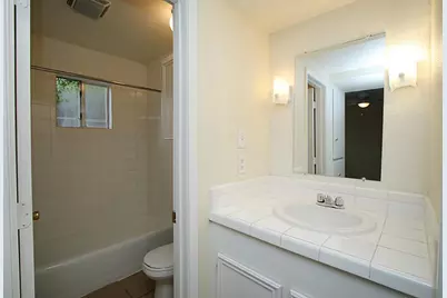 3702 Flora #14, Houston, TX 77006 - Photo 8