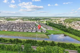 1833 Kenley Wy, Alvin, TX 77511 - Photo 2