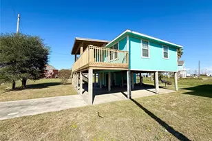 954 Eastview, Port Bolivar, TX 77650 - Photo 2